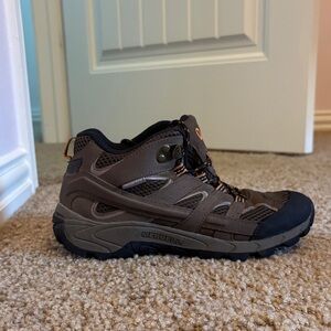 Merrell kid’s dark brown hiking boots